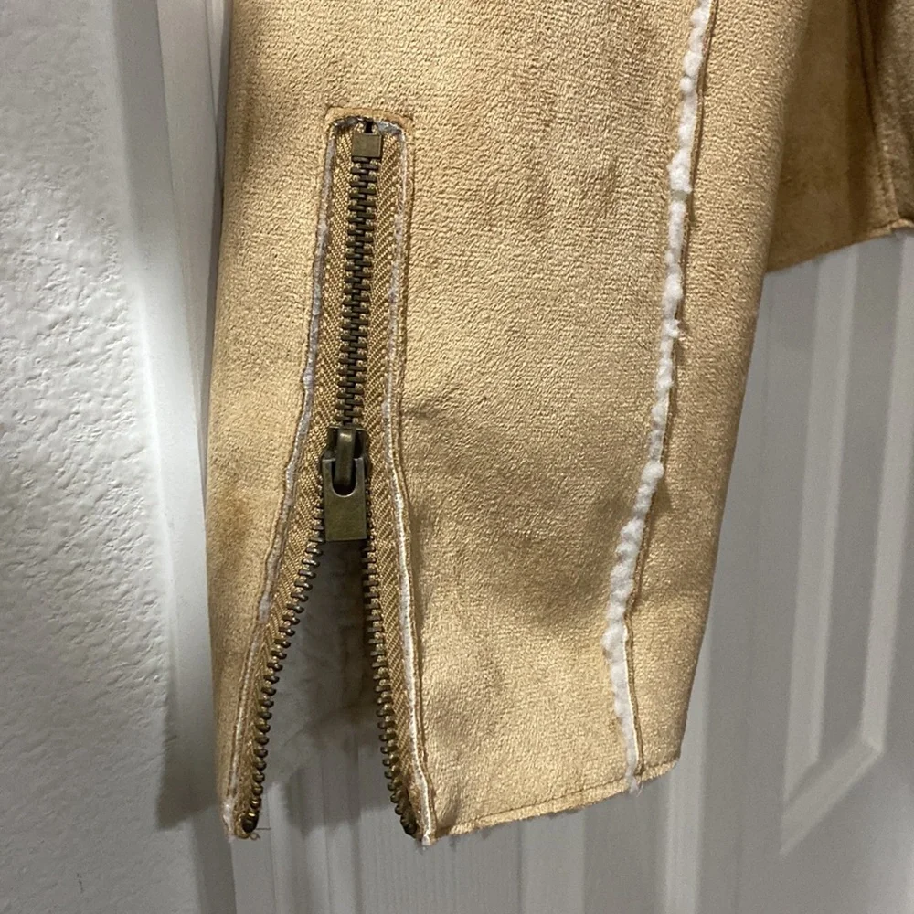 L.E.I. NWT Women’s jacket with zip pockets size L - Picture 4 of 7